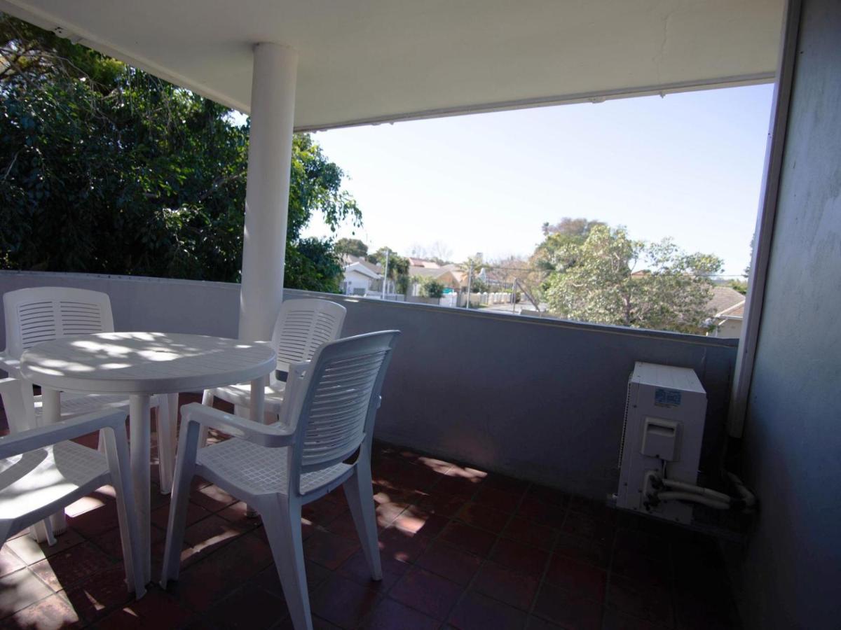 The Boston Guest House Bellville Room photo