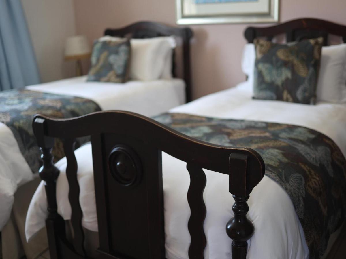 The Boston Guest House Bellville Room photo