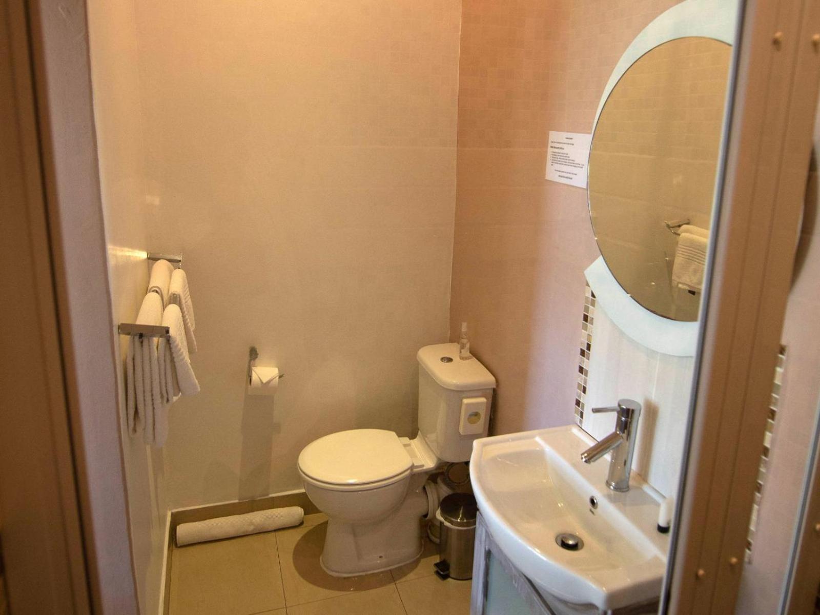 The Boston Guest House Bellville Room photo